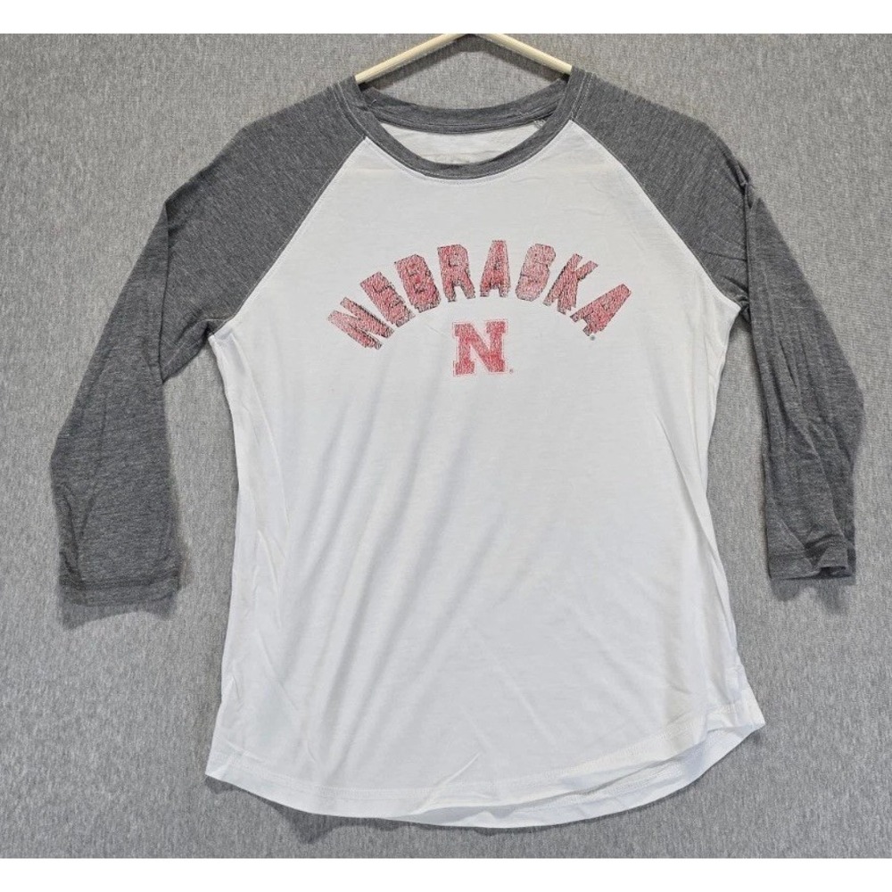 Captivating Apparel Shirt Mens Small White Nebraska Cornhuskers Raglan Sleeve
